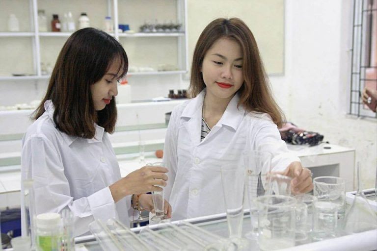 Nhu cầu học trung cấp dược từ xa của nhiều học viên hiện nay! 7 Đối tượng học trung cấp dược từ xa