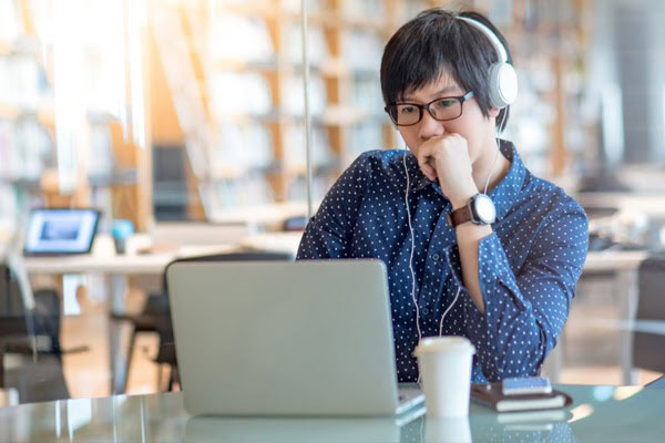 Xu hướng theo học cao đẳng hệ từ xa ngày một phát triển mạnh 10 Xu hướng theo học cao đẳng hệ từ xa ngày một phát triển mạnh 9