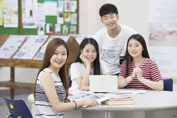 TOP đầu ưu điểm của ngành trung cấp Tiếng hàn thu hút sinh viên 10 TOP đầu ưu điểm của ngành trung cấp Tiếng hàn thu hút sinh viên 9