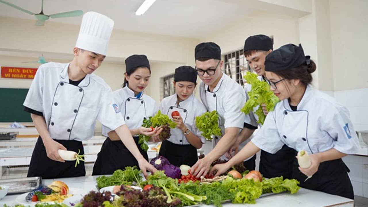 học trung cấp kế toán từ xa