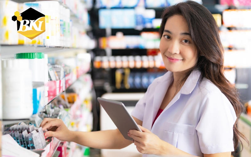 Tuyển sinh Trung cấp Dược Sĩ mới nhất - XÉT TUYỂN LIÊN TỤC 7 Cơ hội việc làm Trung cấp Dược Sĩ sau khi tốt nghiệp