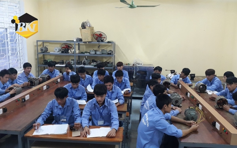 Tuyển sinh cao đẳng điện công nghiệp - XÉT TUYỂN HỌC BẠ 22 Cao đẳng Điện công nghiệp là gì?