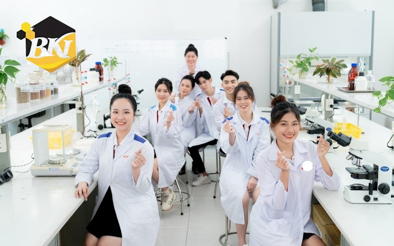 Học Cao đẳng Dược ở đâu uy tín nhất tại TP. HCM 22 Học Cao đẳng Dược ở đâu uy tín