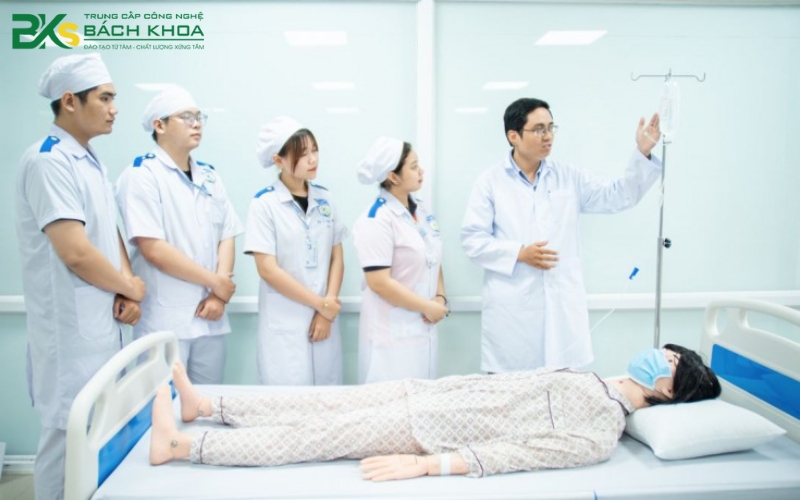 Học Trung cấp Điều dưỡng ở đâu uy tín nhất tại TP. HCM 23 Lợi ích khi học Trung cấp Điều dưỡng