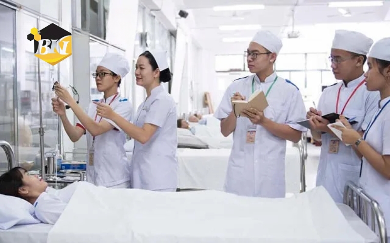 Tại sao nên học Cao đẳng Y sĩ đa khoa