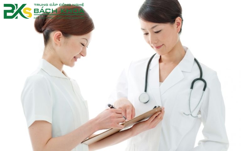 Tìm hiểu Trung cấp Y sĩ đa khoa từ xa