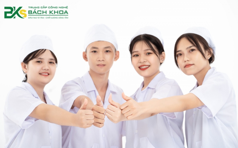 Đăng ký học Trung cấp Điều dưỡng vừa học vừa làm mới nhất - Nhận bằng chính quy 21 Giới thiệu Trung cấp Điều dưỡng vừa học vừa làm