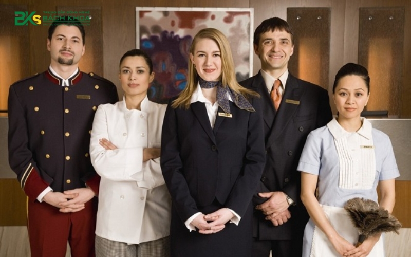 Đăng ký học Trung cấp Quản trị khách sạn Online - Học online, nhận bằng chính quy 4 Học Trung cấp Quản trị khách sạn ra trường làm công việc gì?