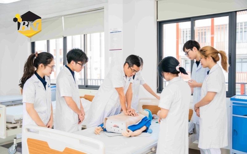 Khóa học Cao đẳng Điều dưỡng uy tín giá rẻ 23 Thời gian học Cao đẳng Điều dưỡng bao lâu