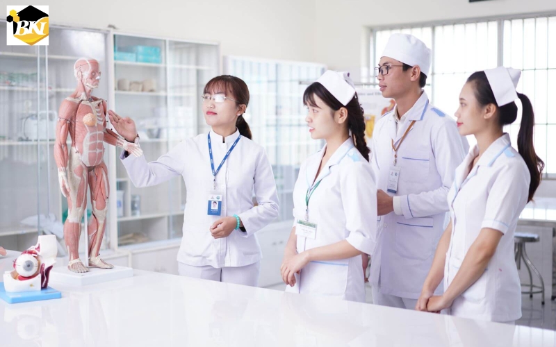 Tuyển sinh Trung cấp Điều dưỡng trực tuyến mới nhất 23 Cơ hội việc làm Trung cấp Điều dưỡng sau khi ra trường