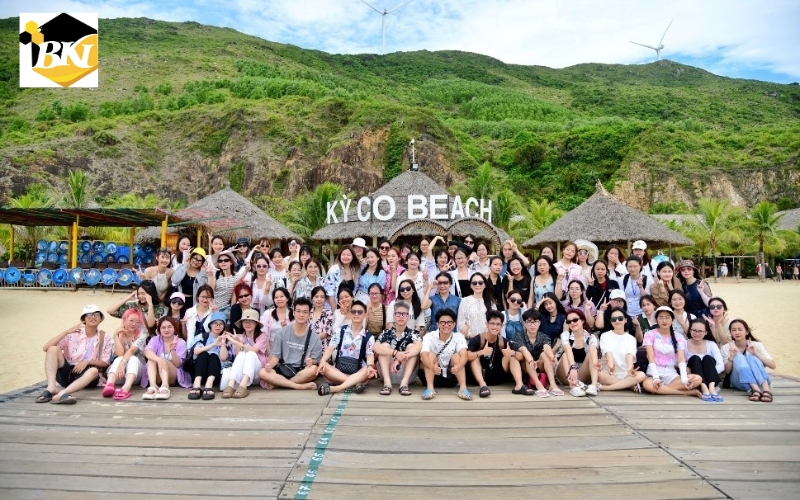 Công việc dành cho Trung cấp Hướng dẫn du lịch sau khi ra trường