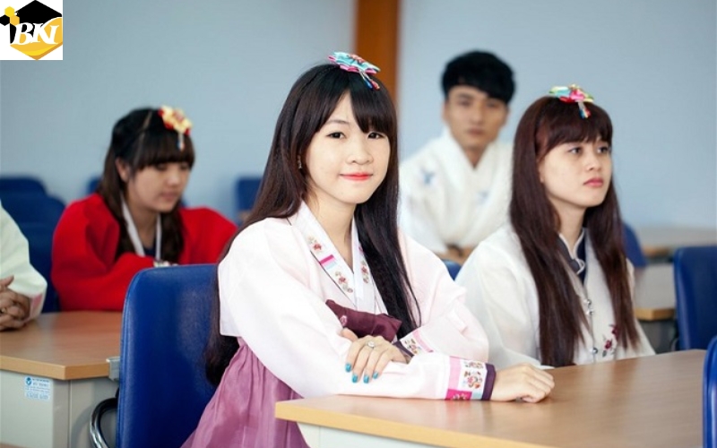 Chương trình đào tạo Trung cấp Tiếng Hàn tại BKI