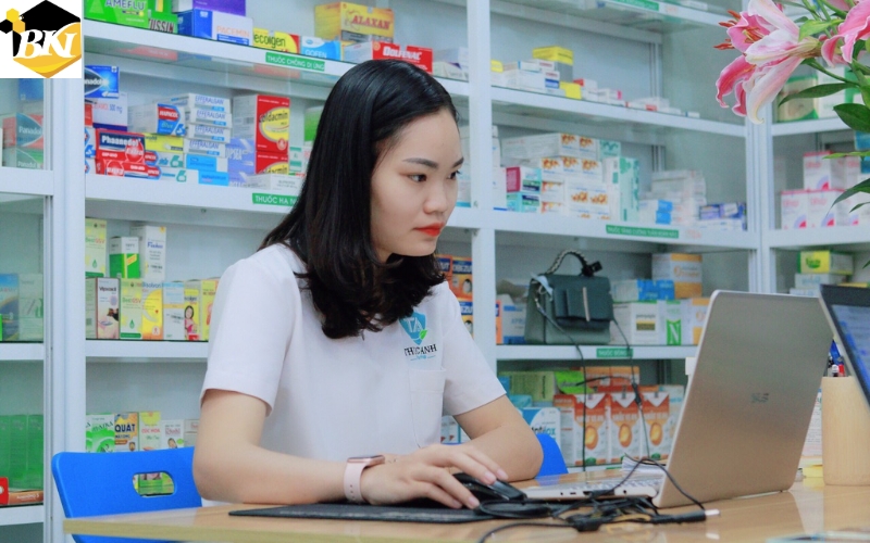 Học Trung cấp Dược online ra trường có dễ xin việc không?