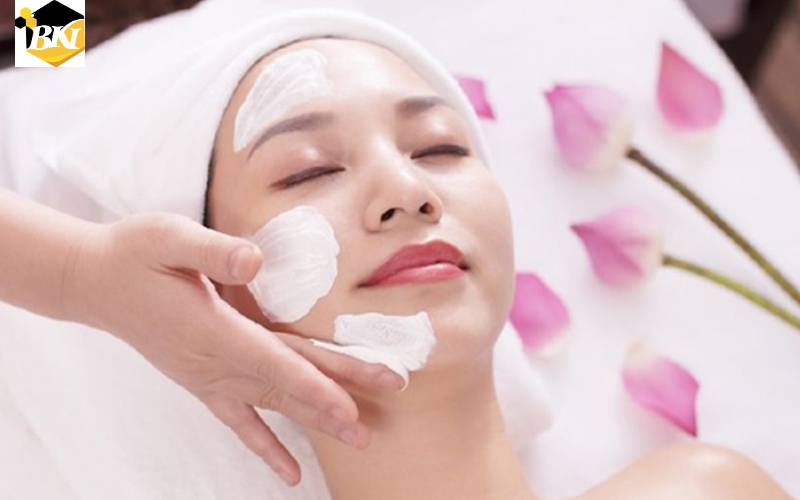 Tuyển sinh Cao đẳng Chăm sóc sắc đẹp mới nhất - Đang xét tuyển 4 Tại sao nên chọn học Cao đẳng Chăm sóc sắc đẹp