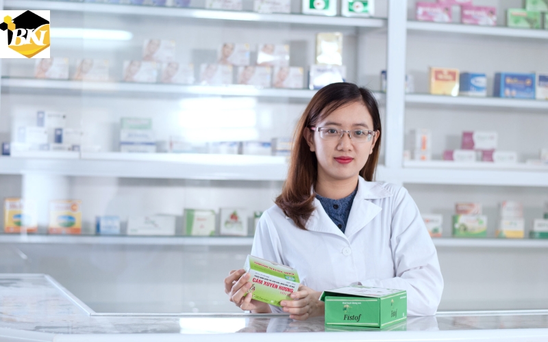 Học Cao đẳng Dược từ xa ở đâu uy tín? 7 Tìm hiểu Cao đẳng Dược là gì?