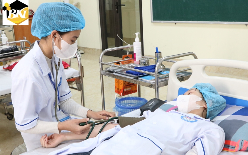 Chương trình học Cao đẳng Y sĩ đa khoa từ xa chất lượng 22 Tố chất cần có để học Cao đẳng Y sĩ đa khoa từ xa