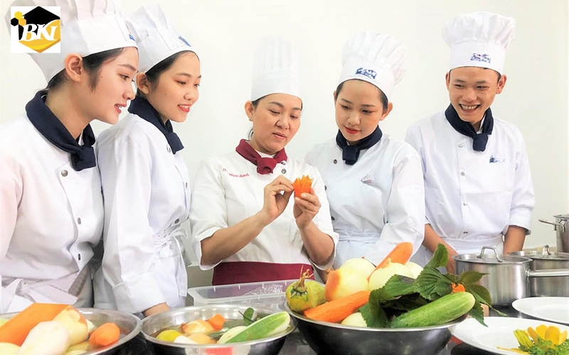 Trung cấp Kỹ thuật chế biến món ăn là gì?