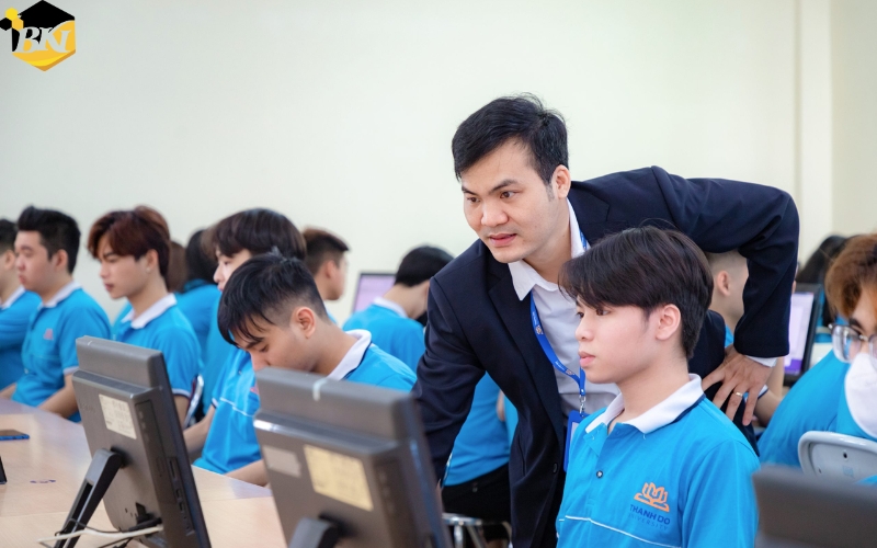 Học Trung cấp Công nghệ thông tin từ xa ở đâu uy tín?