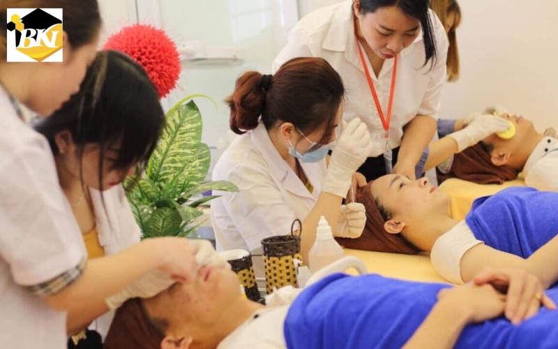 Mục tiêu đào tạo Trung cấp Chăm sóc sắc đẹp vừa học vừa làm