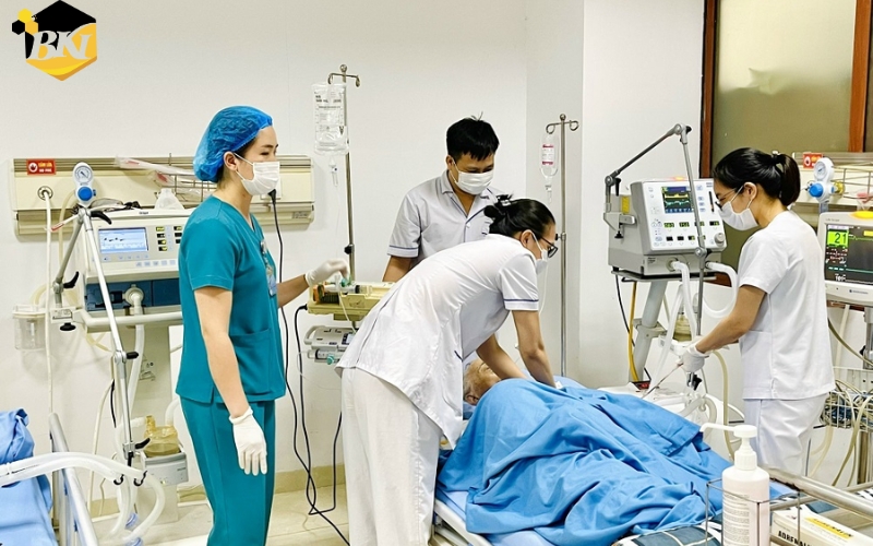 Tìm hiểu chương trình Trung cấp Điều dưỡng trực tuyến