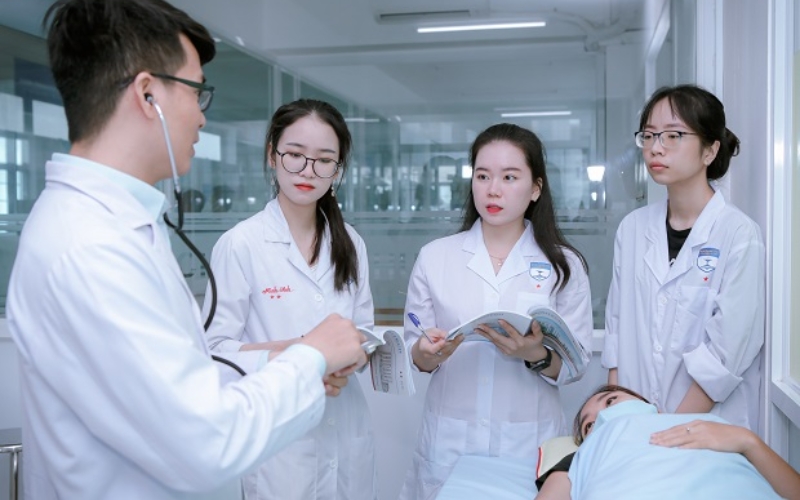 Chương trình học Cao đẳng Điều dưỡng tại Học viện Cati