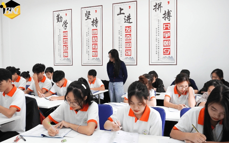 Học Trung cấp Tiếng Trung ở đâu uy tín nhất?