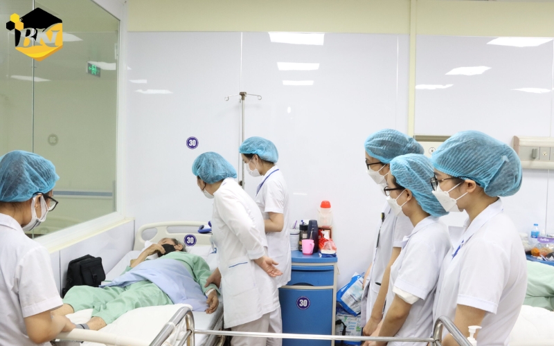 Các trường đào tạo Liên thông Bác sĩ đa khoa uy tín 8 Mục tiêu đào tạo Trung cấp Y sĩ