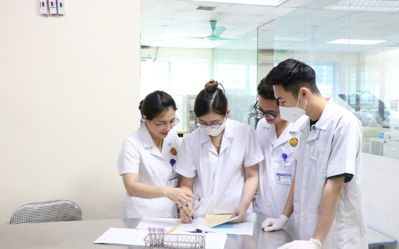 Thông tin tuyển sinh học Trung cấp Dược chính quy