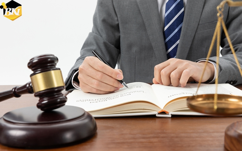 Tuyển sinh Trung cấp Luật, Dịch vụ pháp lý mới nhất 2026 2 Giới thiệu về Trung cấp Pháp luật