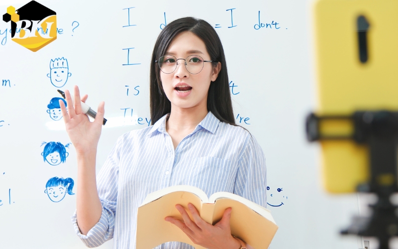 Ưu điểm khi học Văn bằng 2 Trung cấp Tiếng Anh Từ xa tại BKI