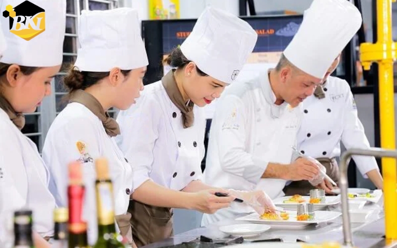Học Văn bằng 2 ngành Kỹ thuật chế biến món ăn có lợi thế gì?