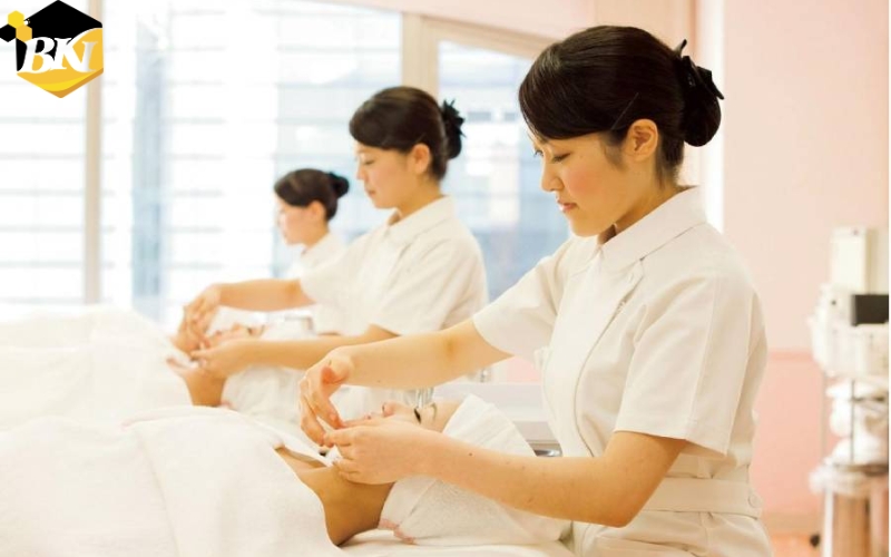 Ai phù hợp để học Trung cấp Chăm sóc sắc đẹp văn bằng 2 