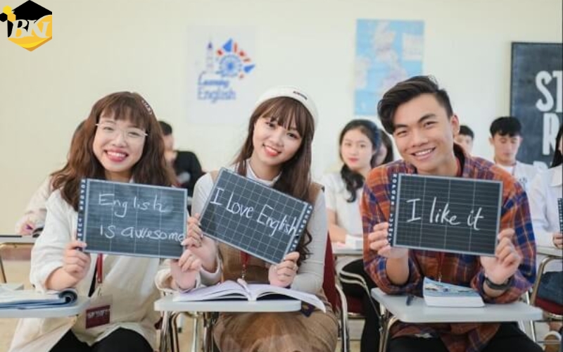 Địa chỉ học liên thông Trung cấp lên Cao đẳng tiếng Anh uy tín