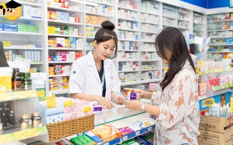 Thời gian học liên thông Trung cấp lên Cao đẳng Dược bao lâu? 21 Học liên thông Trung cấp lên Cao đẳng Dược cần điều kiện gì?