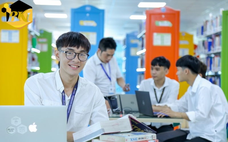 Nên học Văn bằng 2 ngành Công nghệ thông tin ở đâu?