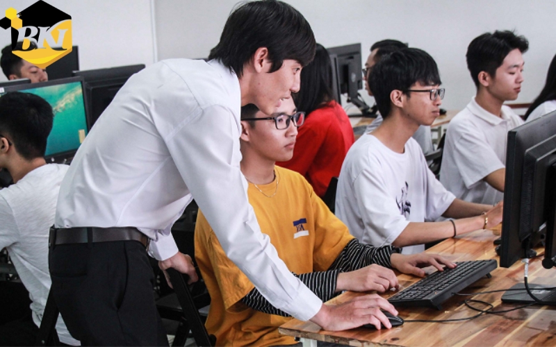 Vì sao nhiều người chọn học Công nghệ thông tin ở TP.HCM?