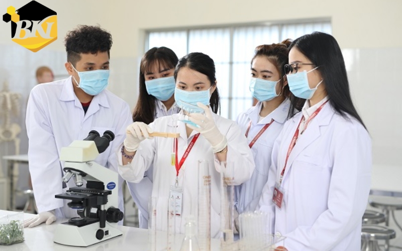 Chương trình học từ xa Trung cấp Dược mới nhất 21 Học từ xa Trung cấp Dược có đảm bảo chất lượng để hành nghề?