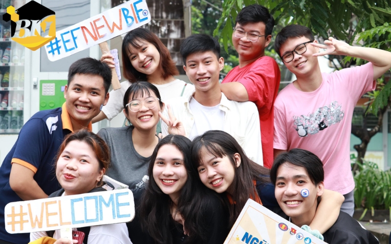 Trung cấp ngành Tiếng Anh online học có khó như nhiều người nói không?