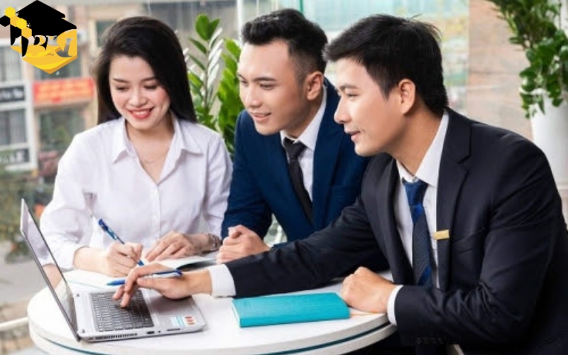 Trường đào tạo Trung cấp Quản trị doanh nghiệp từ xa đáng học