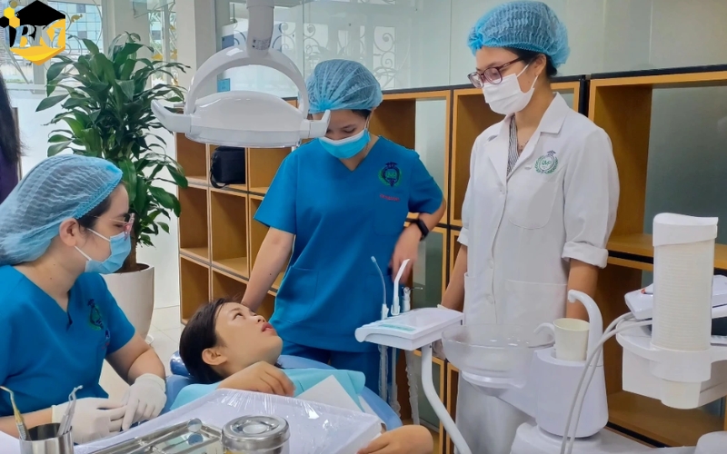 Học Văn bằng 2 ngành Y sĩ đa khoa có mức thu nhập như thế nào?