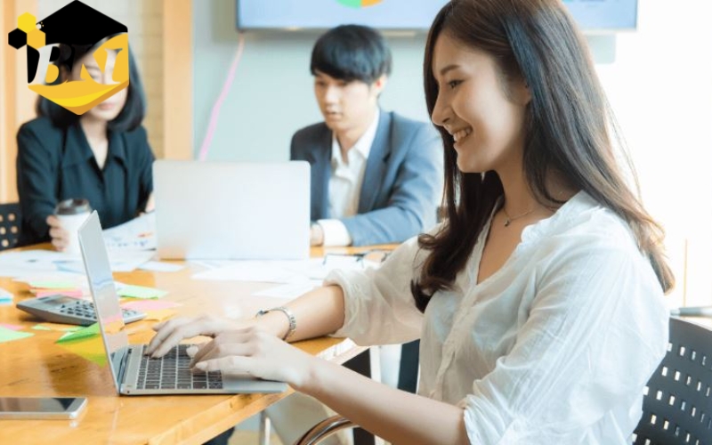 Học trực tuyến Trung cấp Kế toán - Nhận bằng chính quy 21 Vì sao nhiều người chọn học trực tuyến Trung cấp Kế toán?