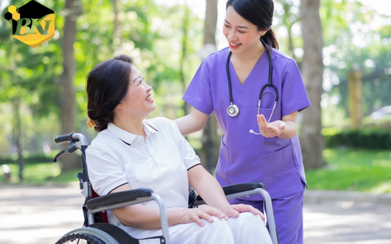 Cơ hội việc làm sau khi học online Cao đẳng Điều dưỡng 21 Học online Cao đẳng Điều dưỡng ra trường có dễ xin việc không?