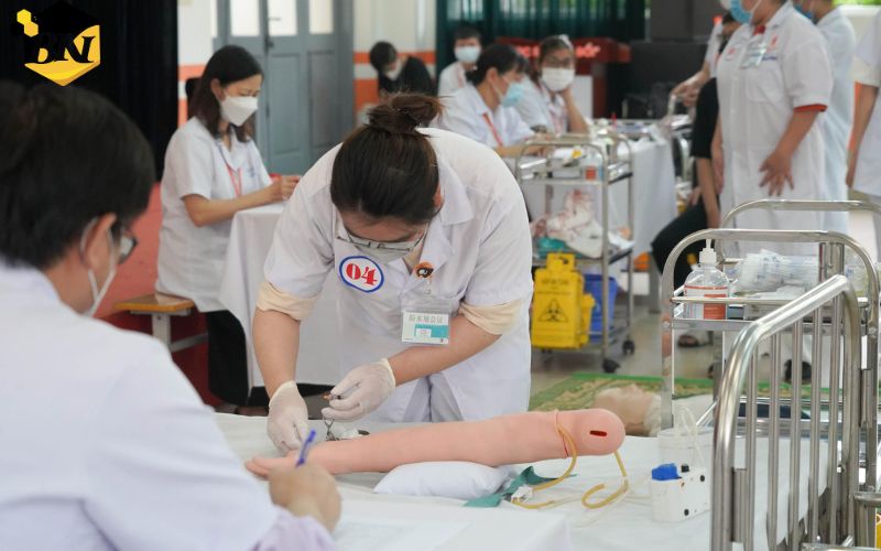 Có nên học trực tuyến Cao đẳng Điều dưỡng ở thời điểm này không? 21 Học trực tuyến Cao đẳng Điều dưỡng là gì?