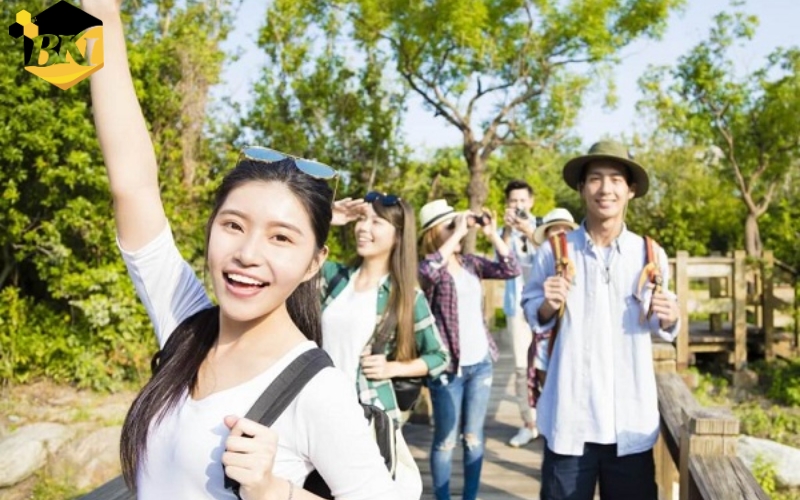 Trường xét học bạ học online ngành Hướng dẫn du lịch