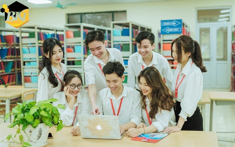 Vì sao nên ưu tiên lựa chọn trường cao đẳng xét học bạ?