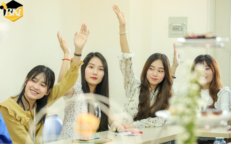 Học Trung cấp Tiếng Anh học cuối tuần - Nhận bằng chính quy 23 Đăng ký học Trung cấp Tiếng Anh học cuối tuần ở đâu uy tín?