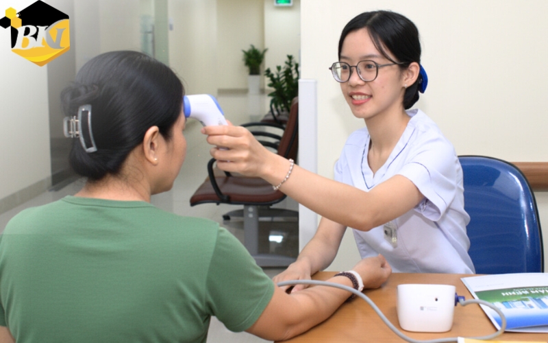 Học Cao đẳng Điều dưỡng học cuối tuần - Phù hợp với người bận rộn 22 Những lợi ích khi học Cao đẳng Điều dưỡng học cuối tuần