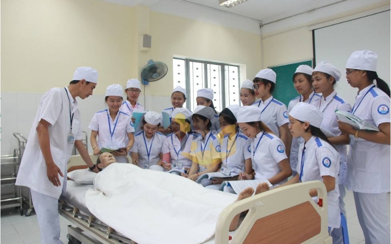 Đăng ký học Điều dưỡng hệ Từ xa - Nhận bằng chính quy 22 Học Điều dưỡng hệ Từ xa mất bao lâu?