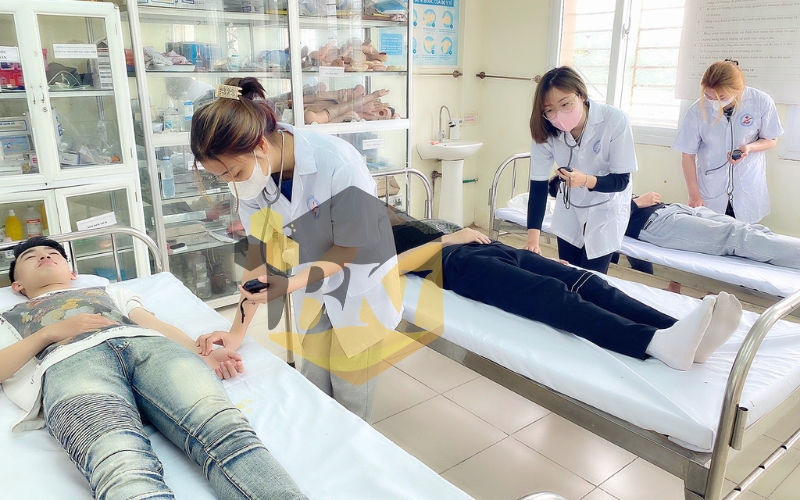 Học ngành Y sĩ đa khoa hệ Từ xa - Nhận bằng chính quy 19 Ngành Y sĩ đa khoa hệ từ xa học mấy năm?