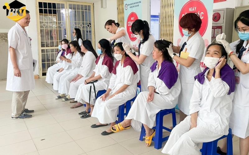 Nên chọn trường nào để học ngành Công tác xã hội hệ Từ xa hiệu quả?